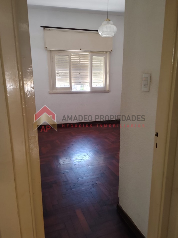 Excelente PH al frente tipo casa 3 amb ubicado en Carlos Tejedor 227 Lomas de Zamora