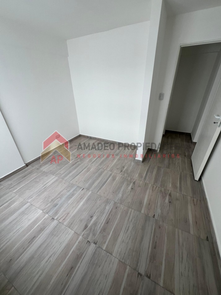 Dpto 2 amb, contrafrente a estrenar 1er piso, ubicado en Hipolito Yrigoyen 7718, Banfield