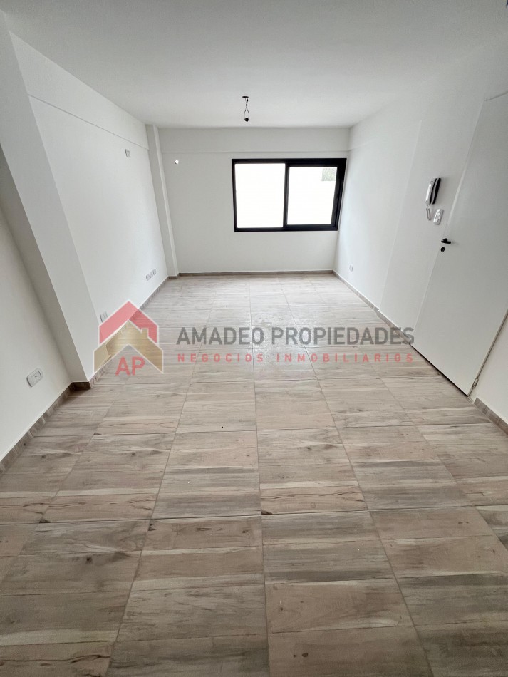 Dpto 2 amb, contrafrente a estrenar 1er piso, ubicado en Hipolito Yrigoyen 7718, Banfield