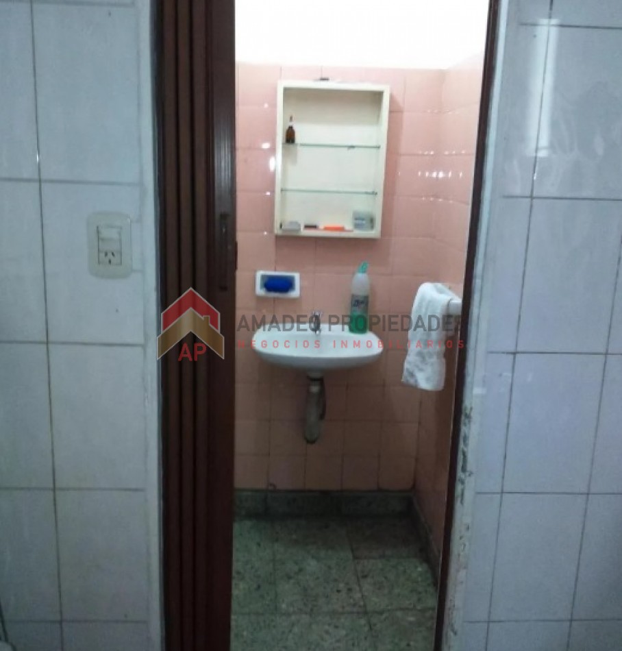 OPORTUNIDAD: Local comercial ubicado en la Av. Gral. Jose de San Martin 2665, Lanus Oeste