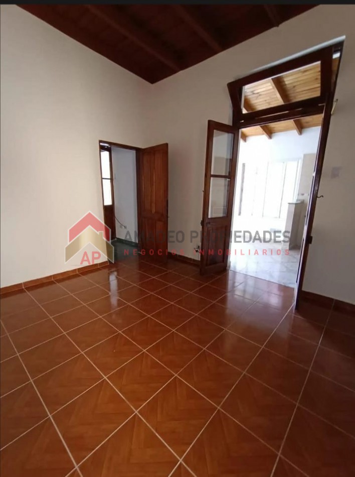 Impecable ph 3 amb. Ubicado en Pirovano 675, Lomas de Zamora