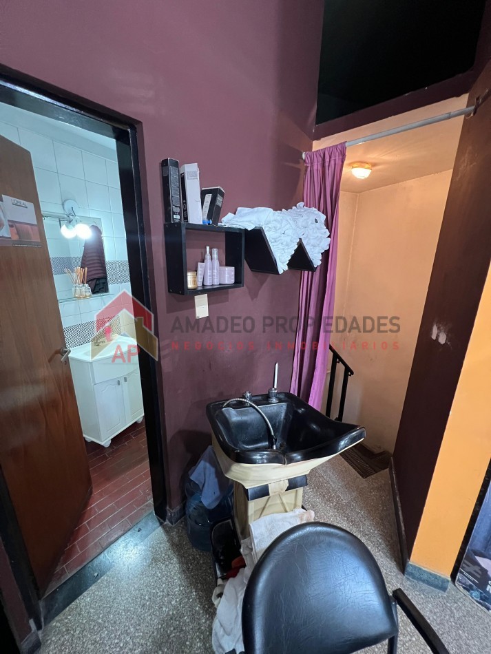 Local comercial, excelente ubicacion en Colombres 660, Lomas de Zamora