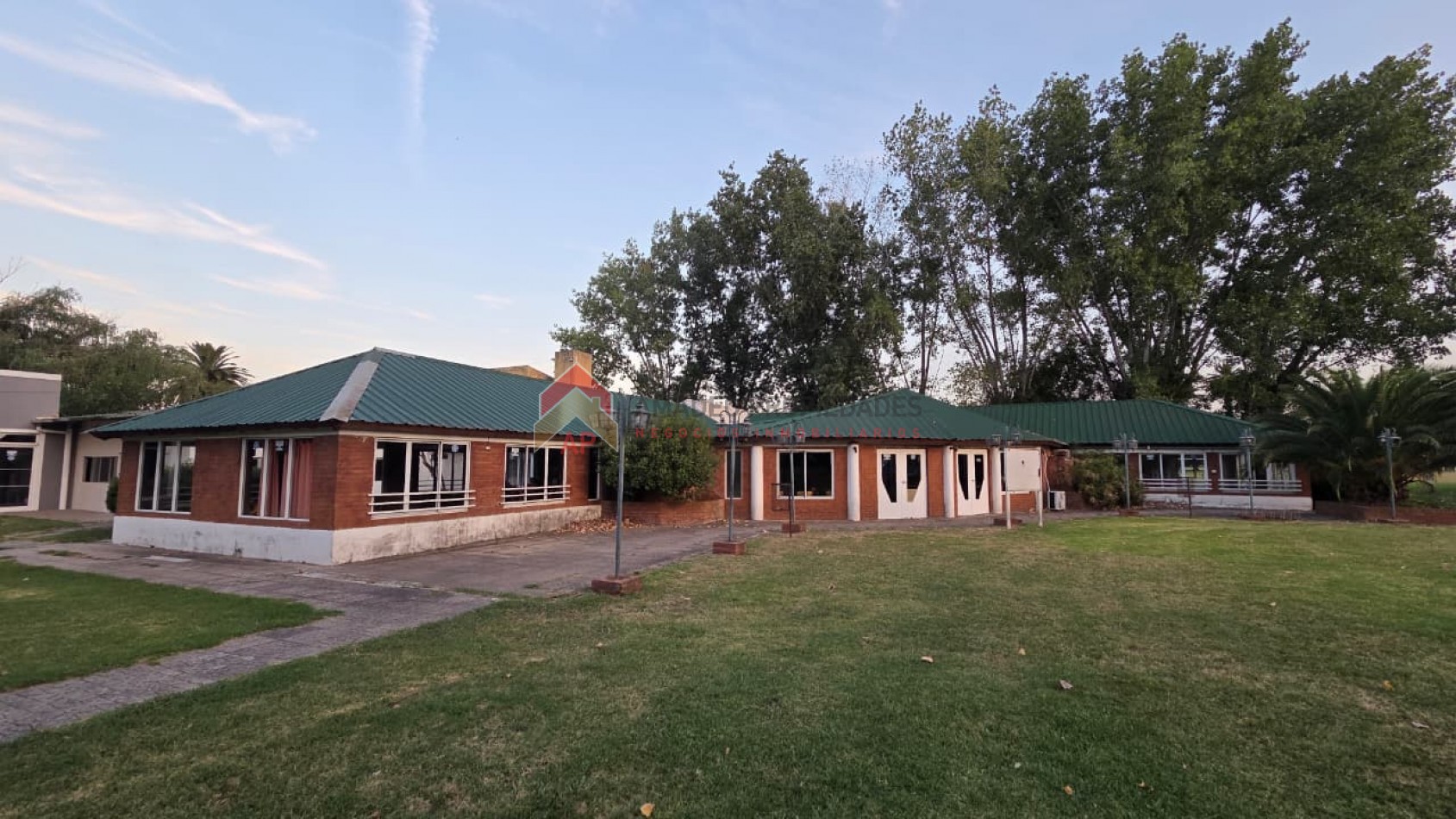 Bungalows 2 amb con patio y jardin. ubicado en Azul 298, Monte Grande