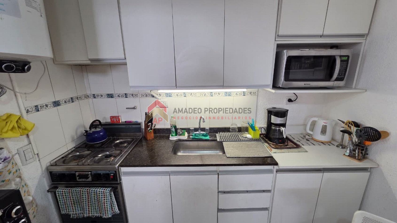 Hermosa casa 3 amb con jardin y parrilla. Ubicada en Azul 298, Monte Grande