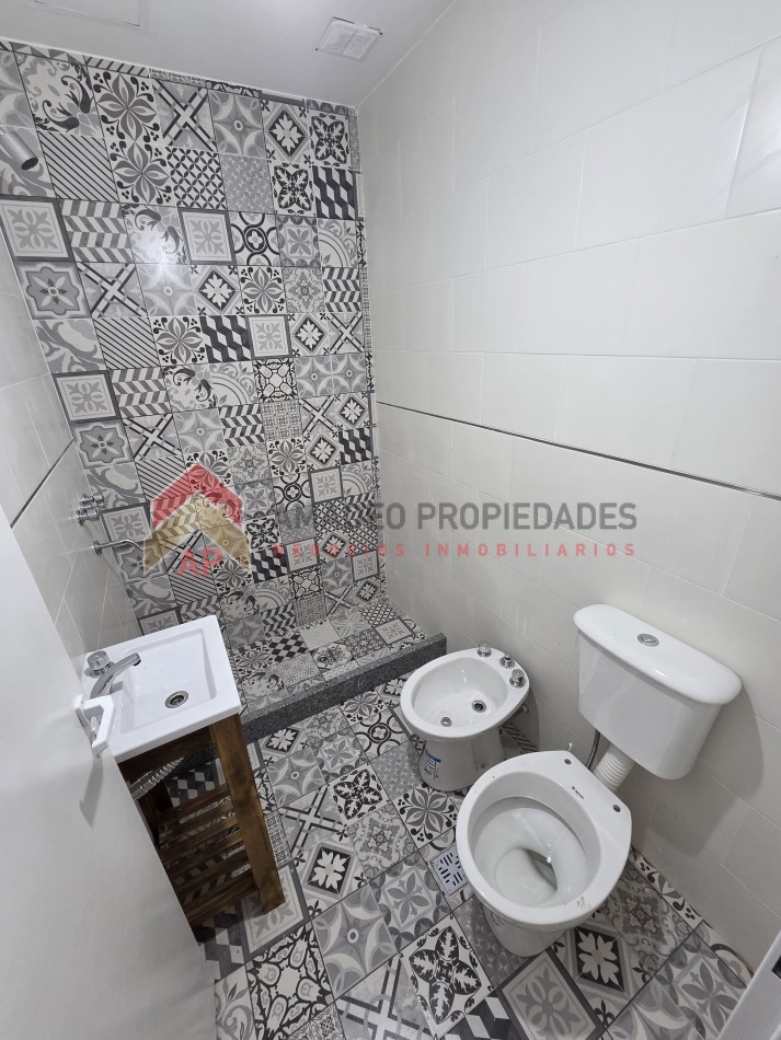 Dpto 2 amb al frente a estrenar pb, ubicado en Bolivar 359 Lomas de Zamora