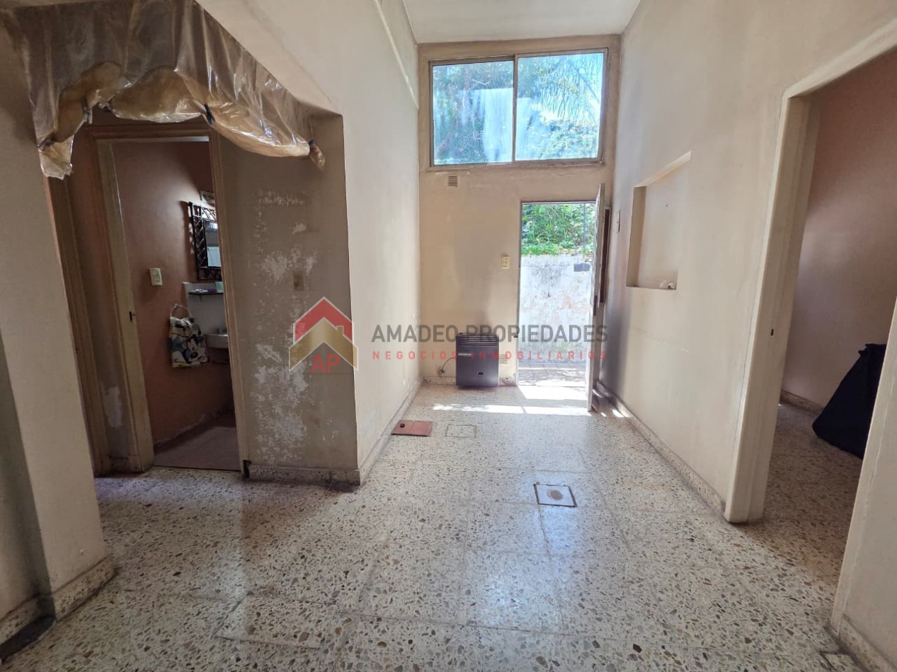 Ph 3 amb con patio en planta baja sin expensas. Muy buena ubicacion: Anchorena 945, Temperley