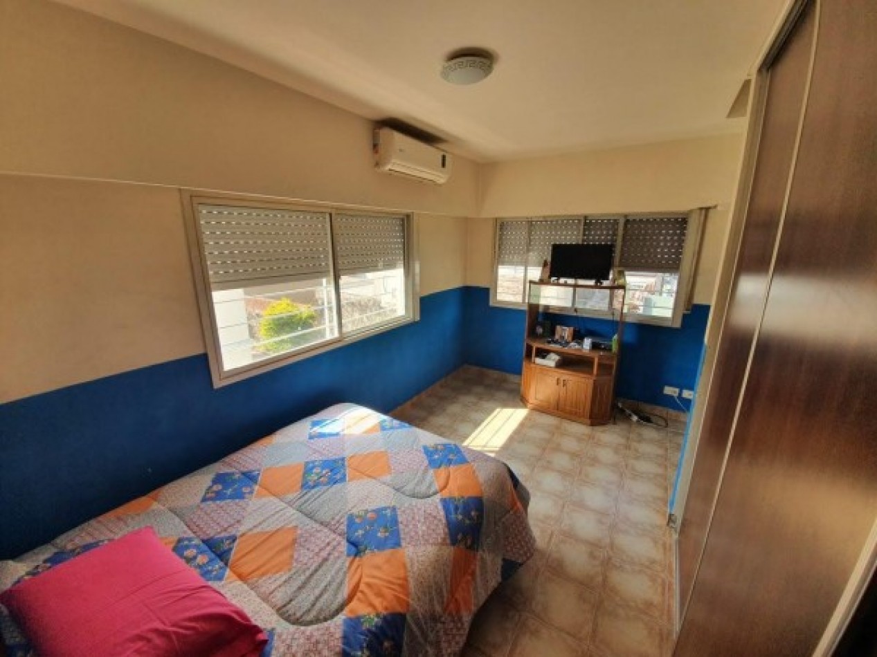 Duplex al frente con patio y cochera, ubicado en Fonrouge 978, Lomas de Zamora