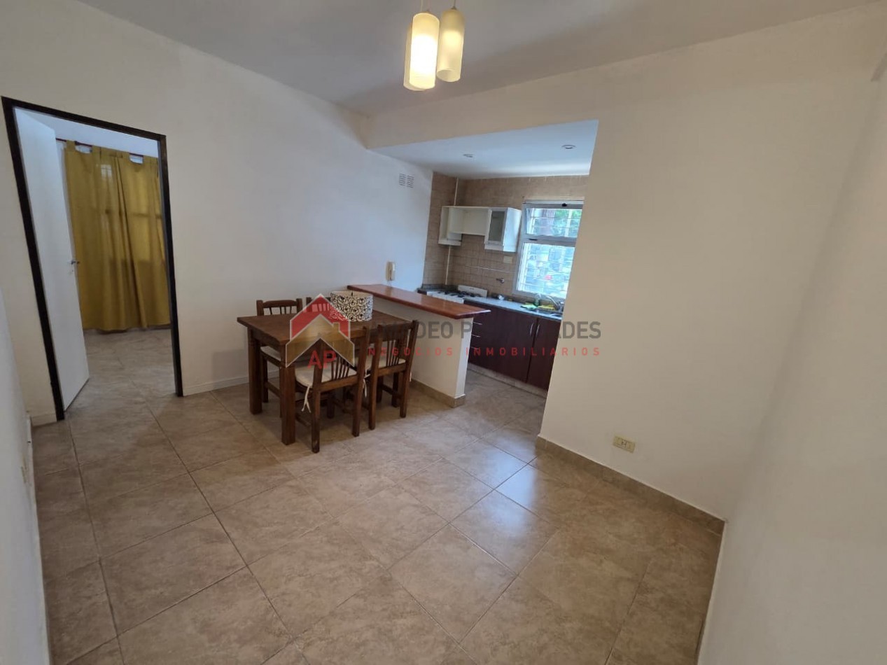 Impecable dpto 3 amb al frente en planta baja. APTO CREDITO. Excelente ubicacion: Portela 611, Lomas de Zamora