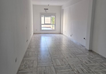 Monoamb impecable poca antiguedad. Ubicado en Moises Lebensohn 569, Avellaneda