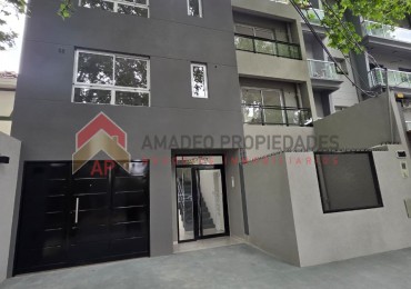 Monoamb a estrenar al frente en 2do piso. Excelente ubicacion: Pedernera 279, Lomas de Zamora