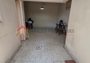 Ph 3 amb con patio en planta baja sin expensas. Muy buena ubicacion: Anchorena 945, Temperley