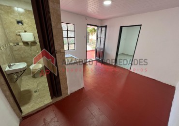 Dpto ph dos ambientes. Excelente ubicacion: Viamonte 242, Lomas de Zamora