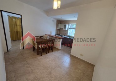 Impecable dpto 3 amb al frente en planta baja. APTO CREDITO. Excelente ubicacion: Portela 611, Lomas de Zamora